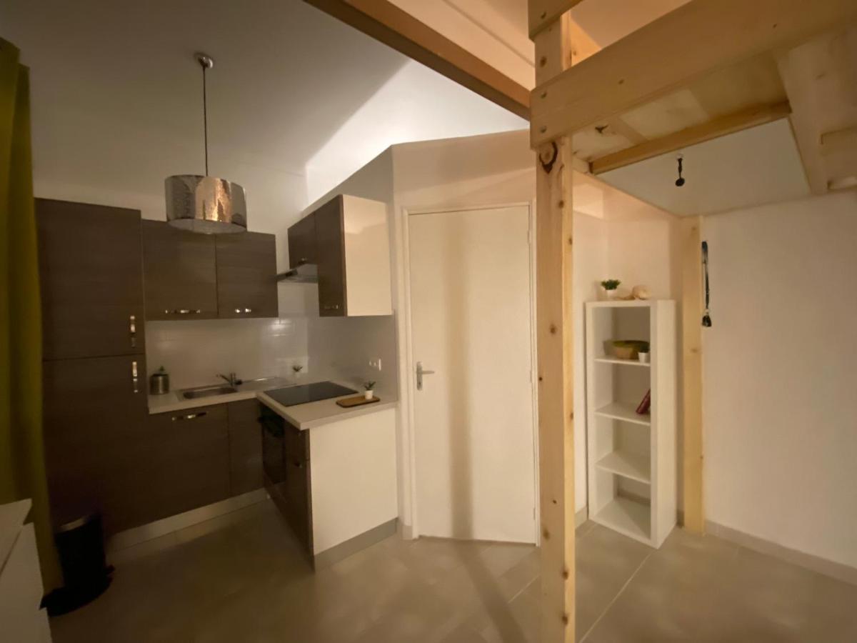 L Annexe 50M De La Plage Bandol Luaran gambar