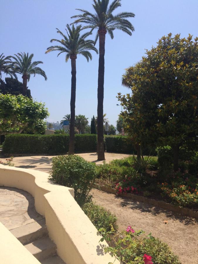 L Annexe 50M De La Plage Bandol Luaran gambar